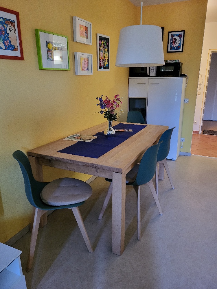 Spielen und Essen Appartement 127 Schönberg Holm